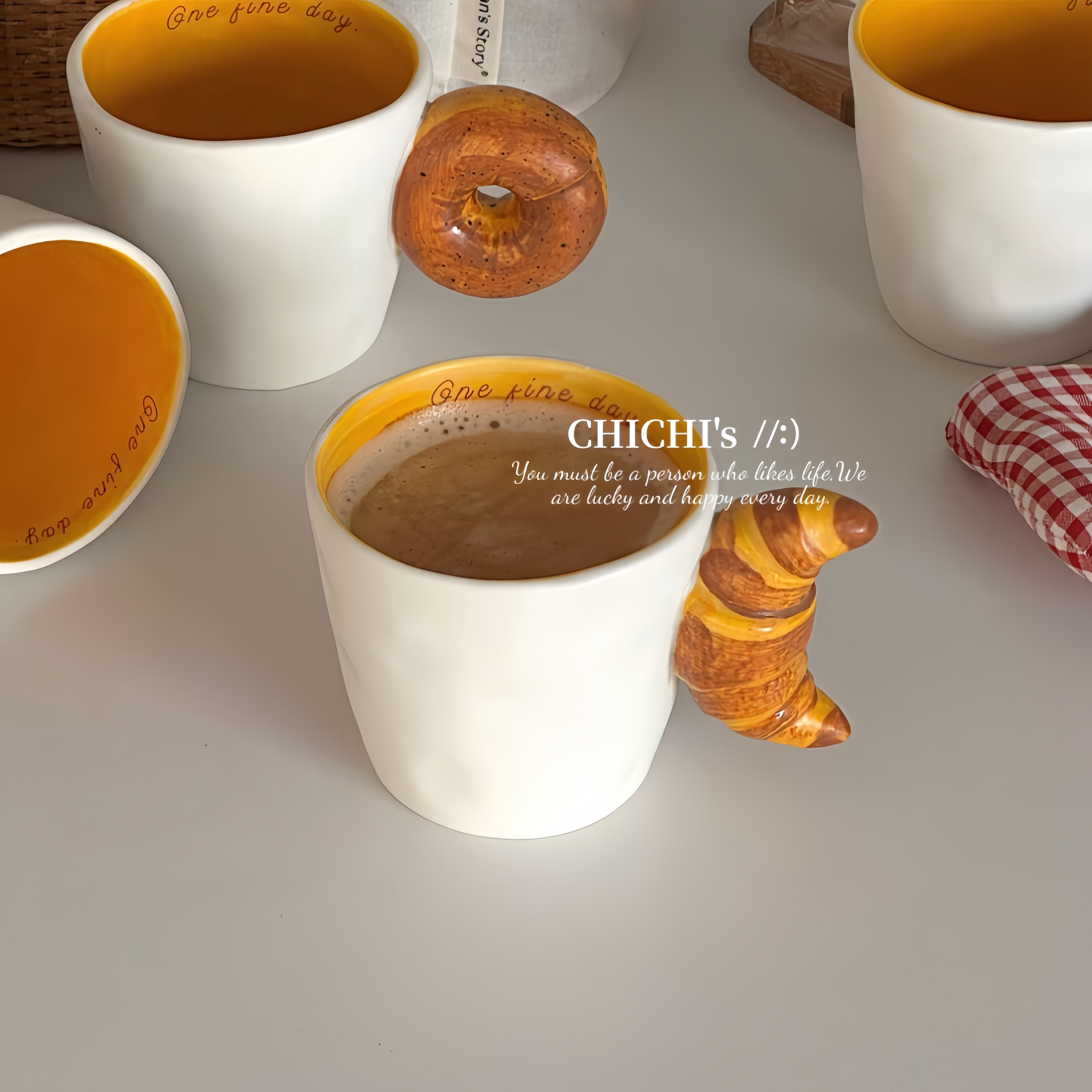 创意牛角包造型陶瓷马克杯