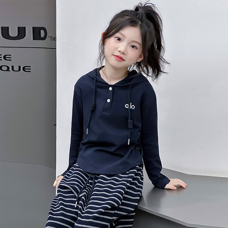 女童2026新款连帽卫衣两件套