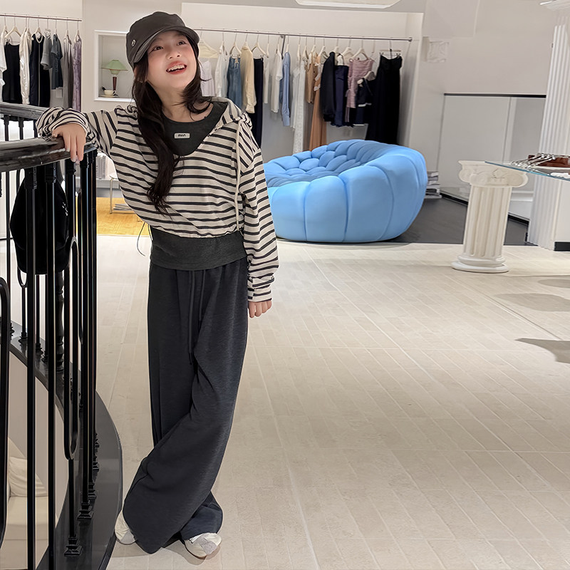 女童春秋季2026新款三件套韩版条纹卫衣阔腿裤休闲套装中大童出游