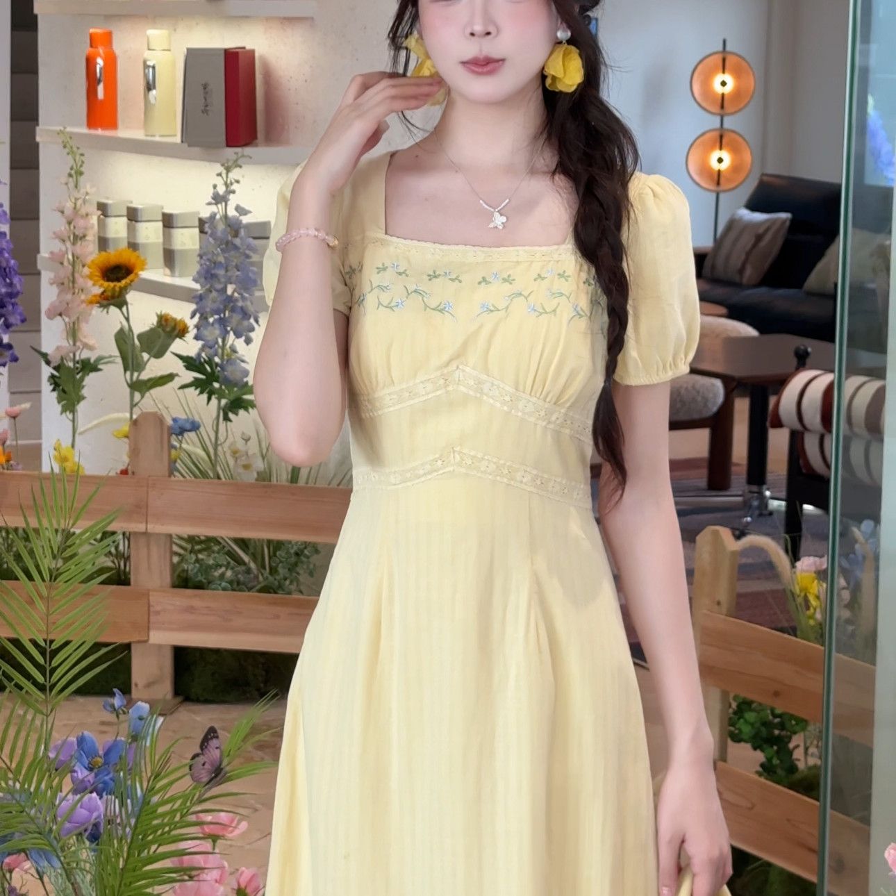 《夏日青柠》夏季方领显瘦修身连衣裙重工刺绣鱼尾连衣裙