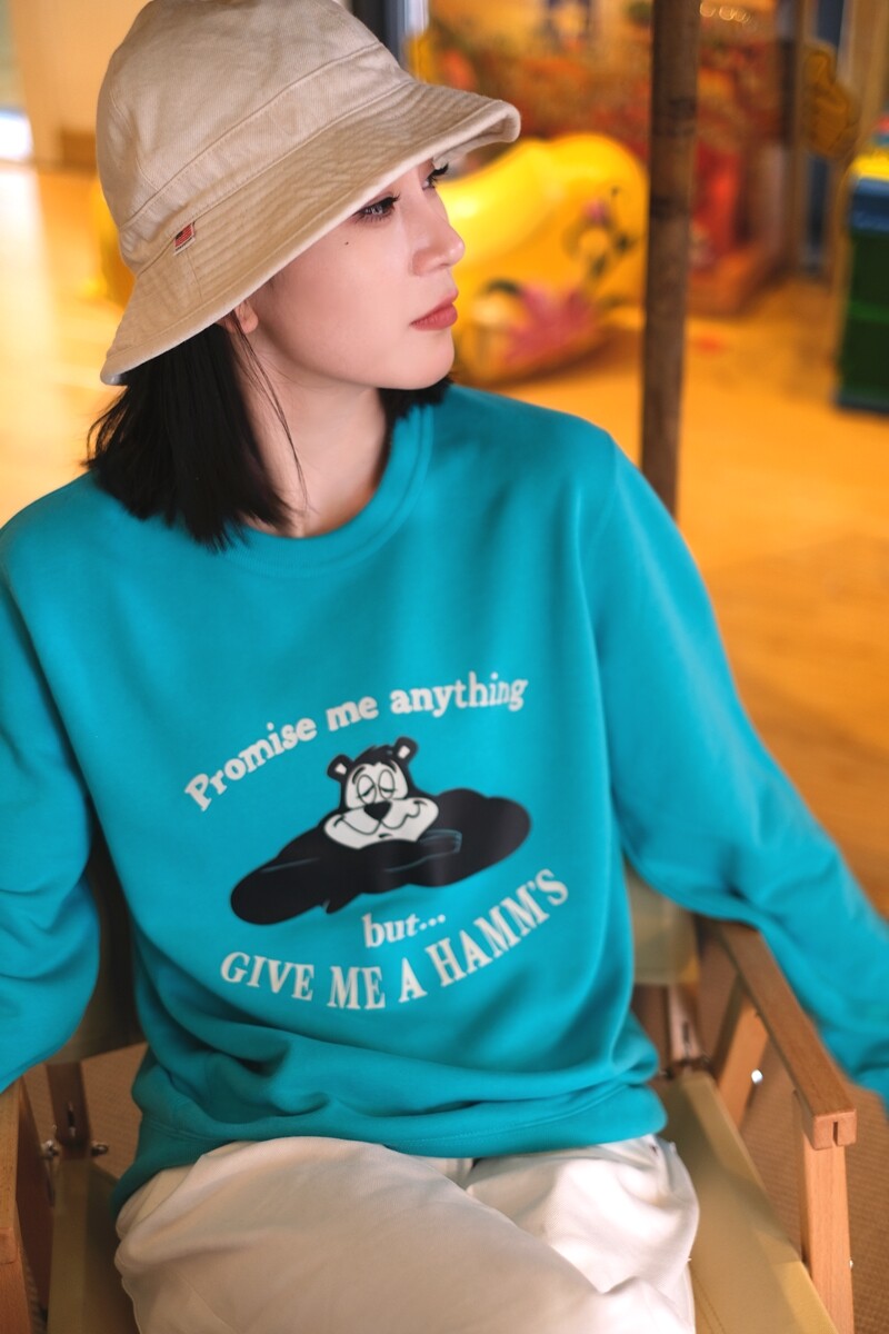 买梦想的奶奶新提夫尼蓝答应我任何事毛圈复古侧缝拼滚领长袖卫衣