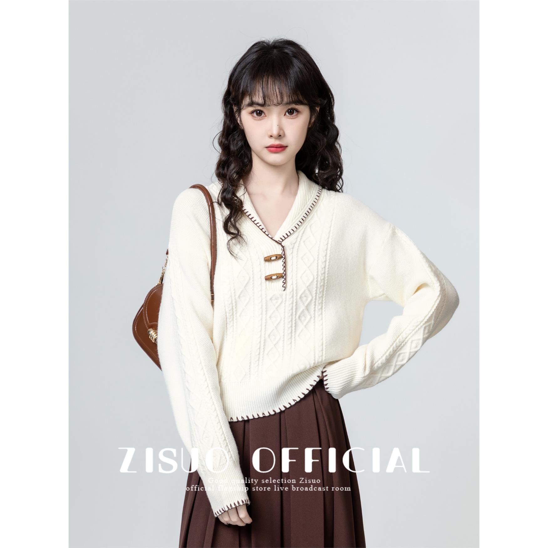 杏色牛角扣翻领毛衣女202