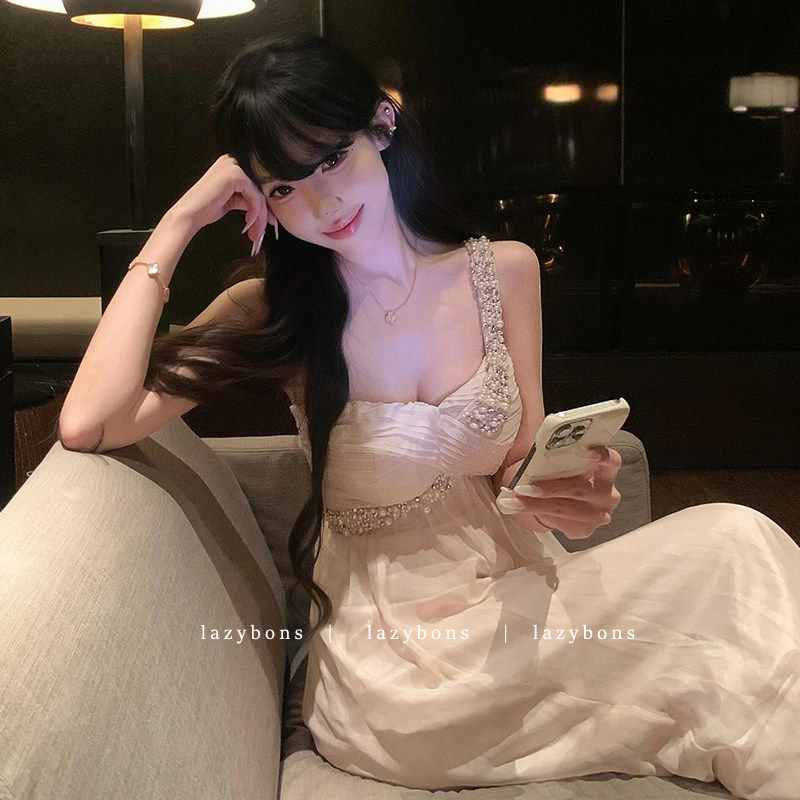 抹胸洋装女千金名媛气质生日礼服古早重工钉珠性感斜肩收腰长裙