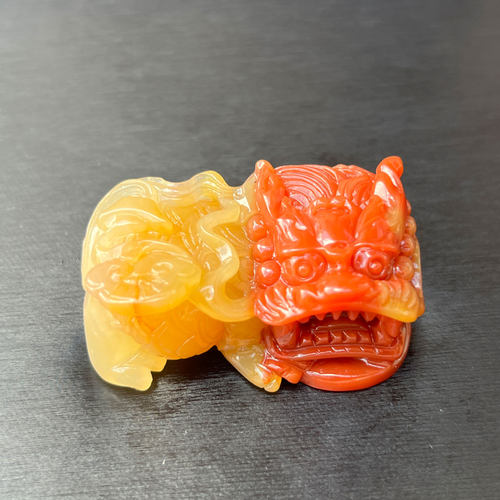 云南纯天然黄龙玉龙头貔貅招财进宝颜色鲜艳霸气威猛配证书