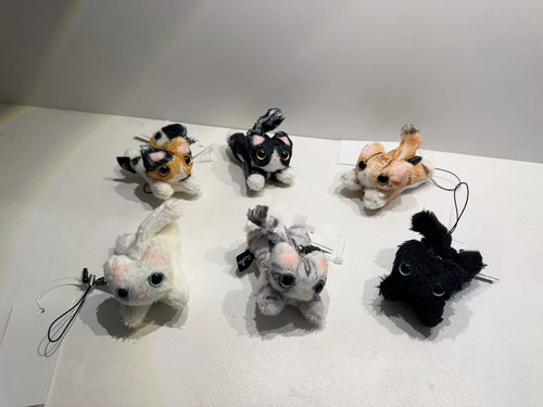 日单小猫挂件布艺猫咪趴趴猫奶牛虎斑银渐层手机擦可爱猫咪挂件