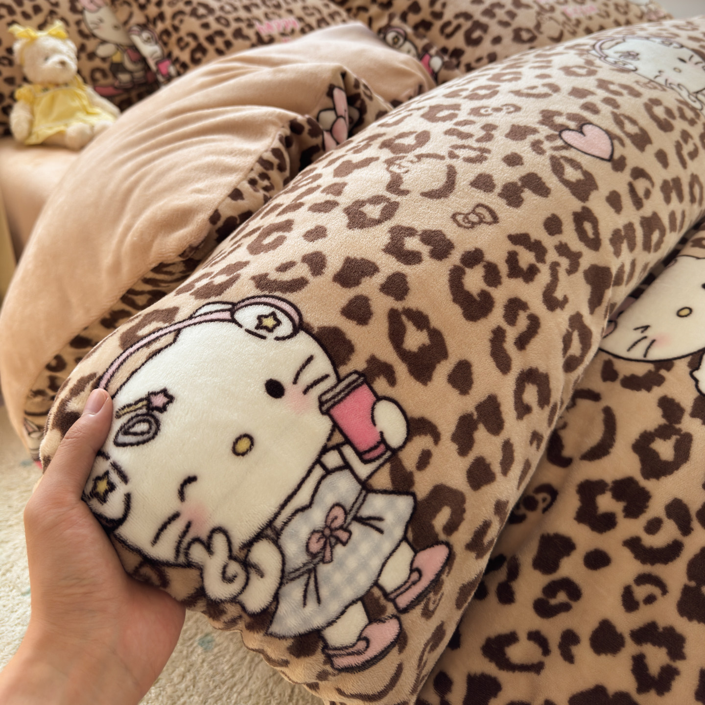 2025新款高克重牛奶绒印花保暖四件套床单法莱绒床笠1.8m单被套款,床上用品,床品套件/四件套/多件套,淘宝优惠券,粉丝福利购,淘宝优惠卷