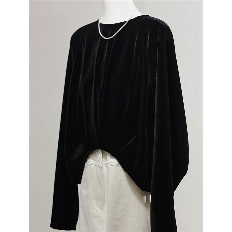 秋季穿搭高级感上衣法式洋气独特别致高级感复古黑色丝绒衬衫女士