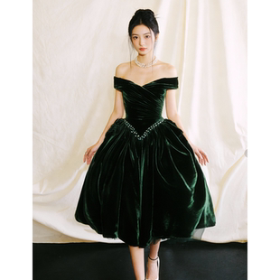 法式古着风一字肩绿色礼服女小众高级氛围感晚宴连衣裙订婚敬酒服