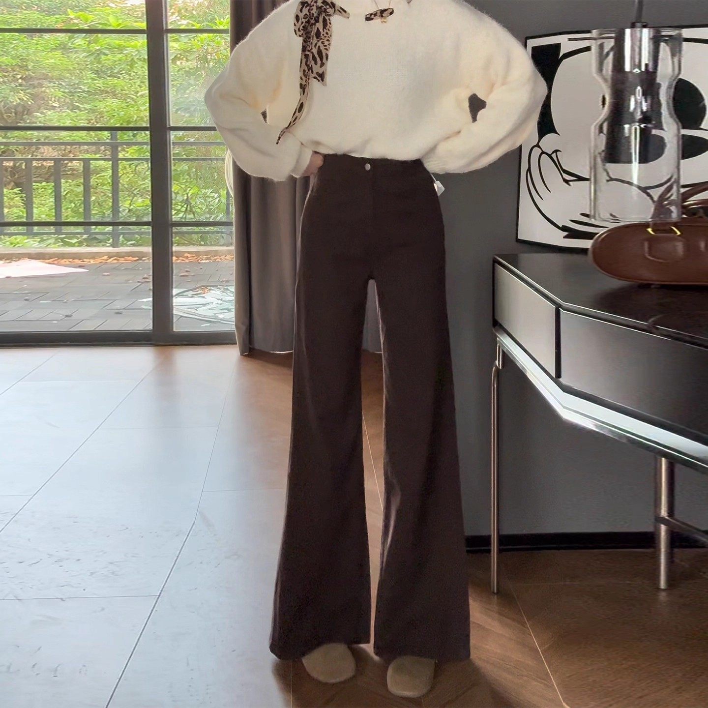 美拉德深咖色阔腿微喇牛仔裤女2025秋冬新款不贴腿加绒加厚拖地裤,女装/女士精品,牛仔裤,淘宝优惠券,粉丝福利购,淘宝优惠卷