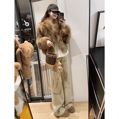 卡其色加绒微喇牛仔裤女2025秋冬新款低腰辣妹不贴腿拖地喇叭裤子