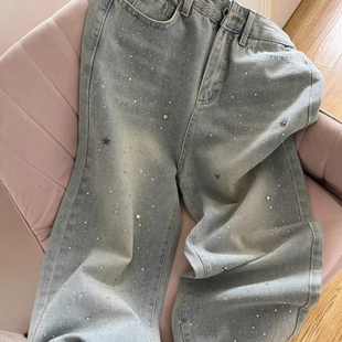 浅蓝色星星烫钻牛仔裤女新款2026年春季宽松显瘦高腰直筒阔腿裤子