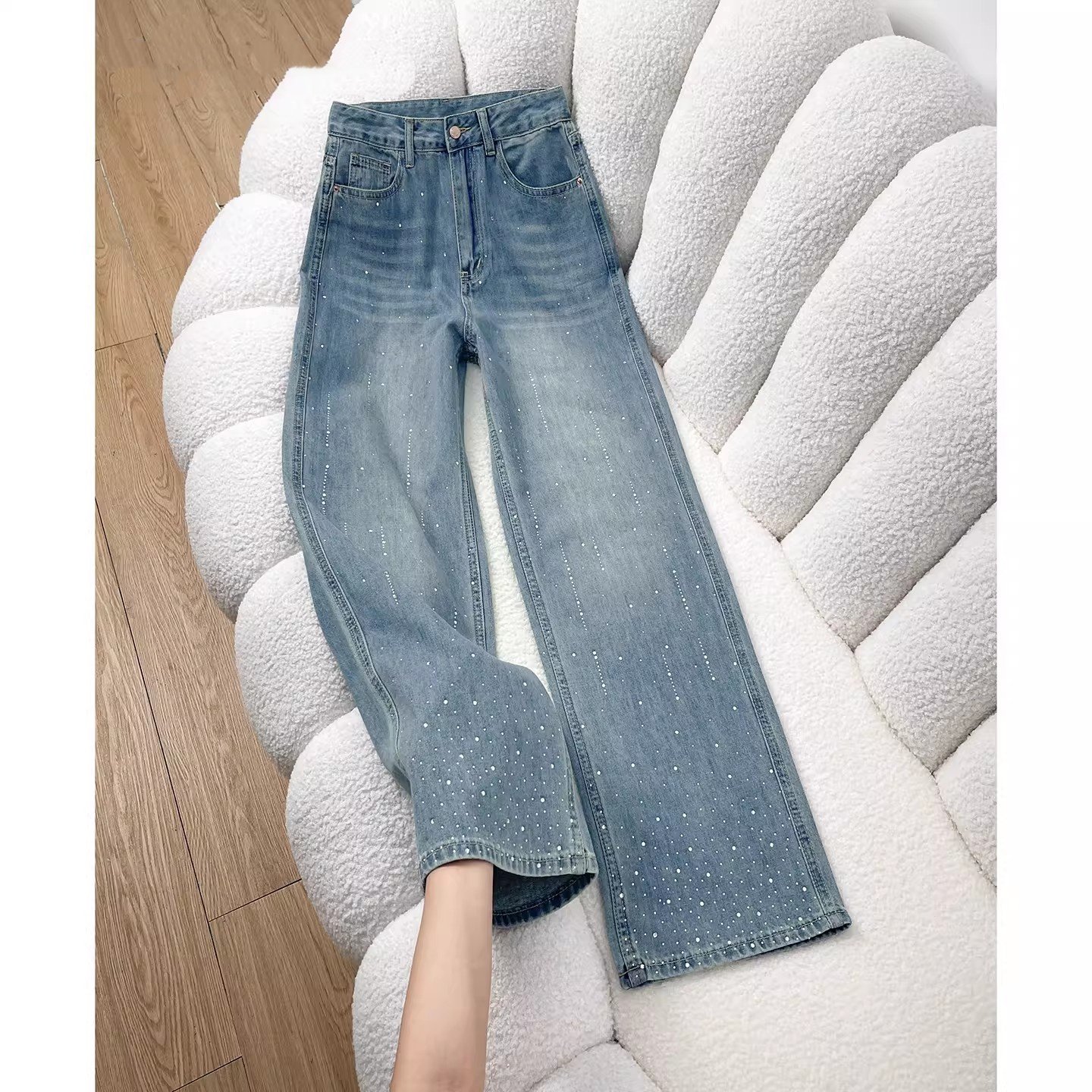 浅色满天星烫钻直筒牛仔裤女春季2026新款爆闪高腰显瘦垂感阔腿裤