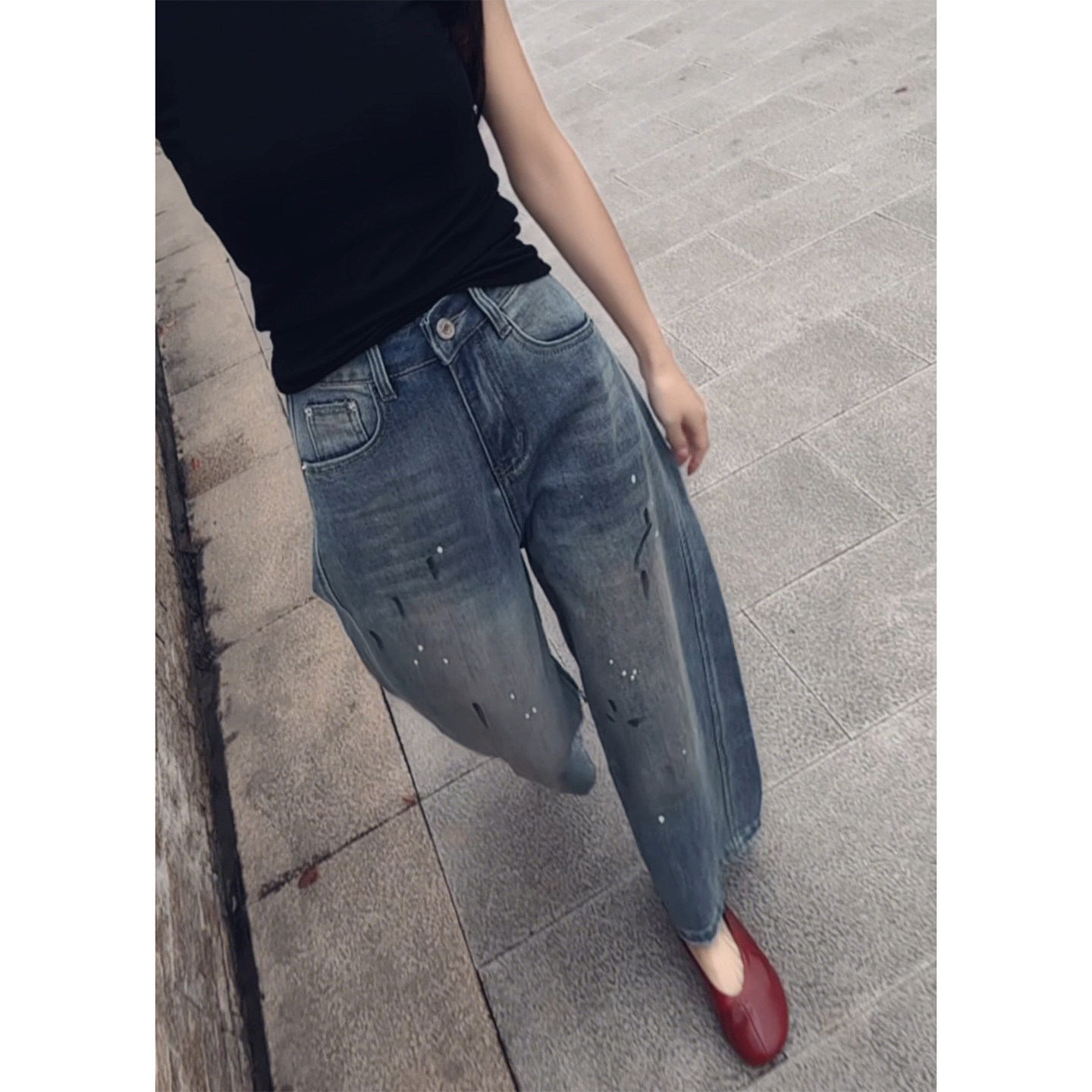 复古蓝色漆点泼墨弯刀牛仔裤女秋薄款2026新款宽松显瘦八分阔腿裤