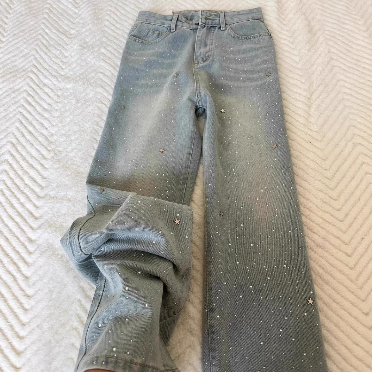 蓝色复古镶钻牛仔裤女2026年春季新款设计感小个子宽松阔腿直筒裤