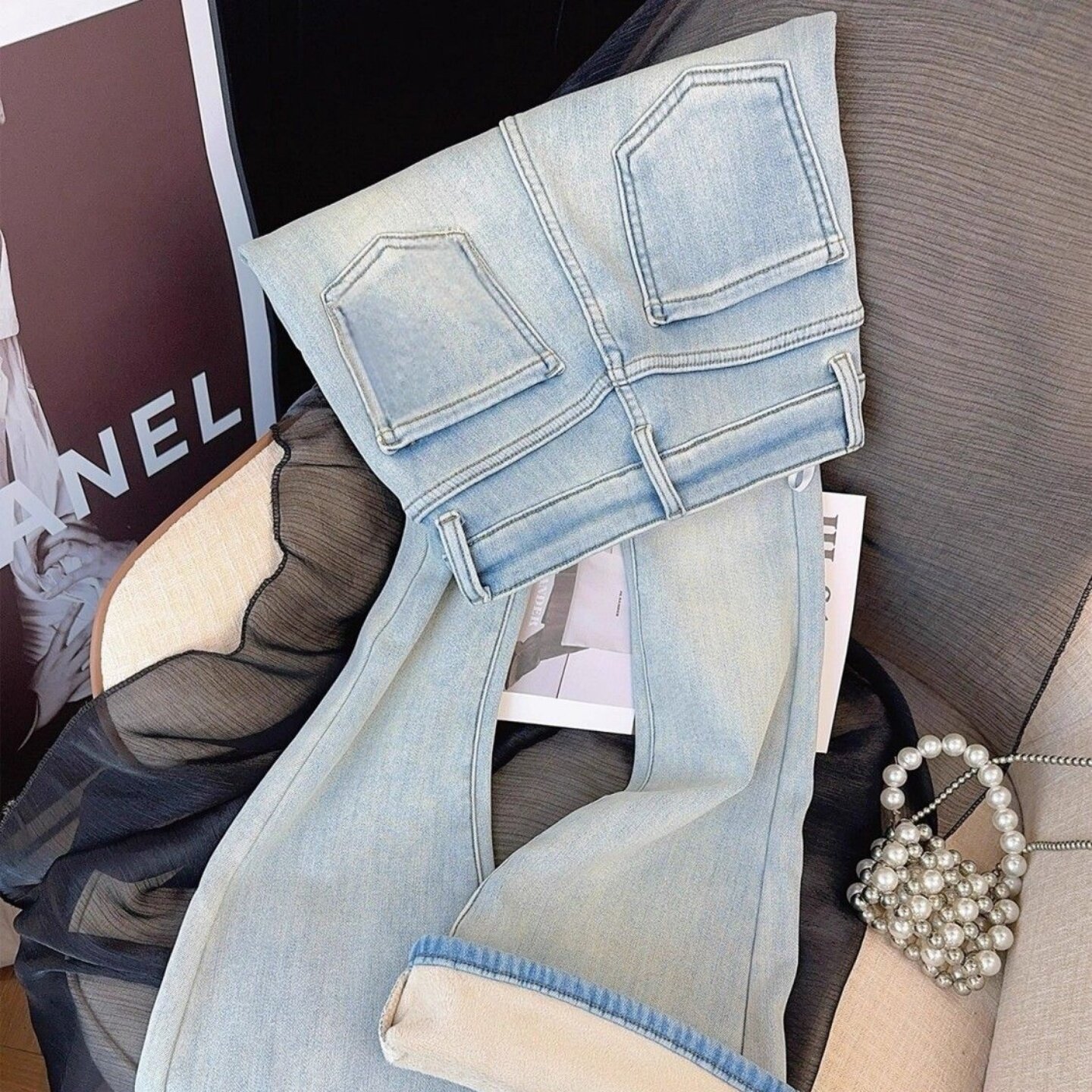 浅蓝色加绒微喇牛仔裤女2025年冬季加厚高腰修身显瘦显高喇叭长裤