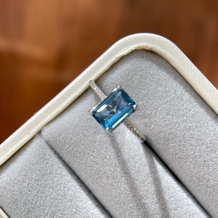 全净体品质火彩超赞 伦敦蓝托帕石戒指 9mm925银 地质大学