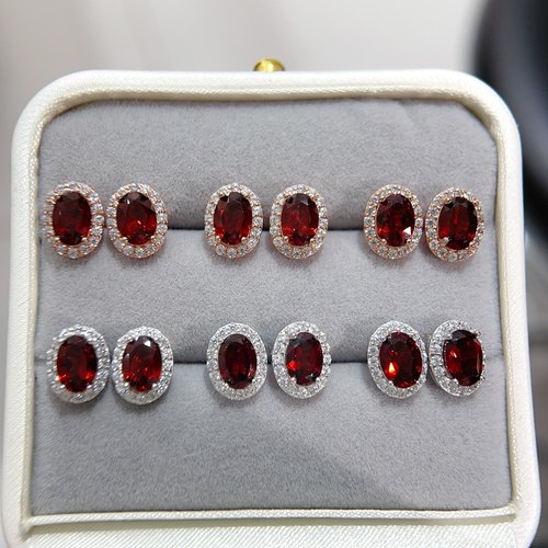 【中国地质大学】【地大珠宝】天然酒红石榴石耳钉 s925纯银镶嵌