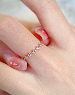 【18k金】钻石满天星戒指，因为爱你，所以想给你满天星河母亲节