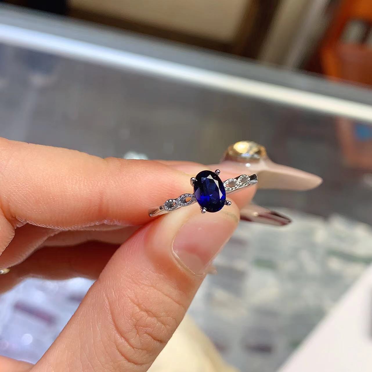 【中国地质大学】新烧蓝宝石戒指高净度满火彩520礼物