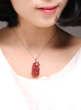 天然草莓晶狐狸吊坠项链女招桃花