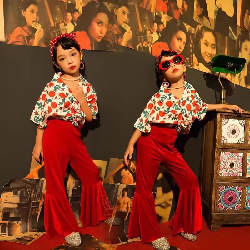 儿童演出服装复古港风喇叭裤走秀表演拉拉队男童女童8090年代怀旧