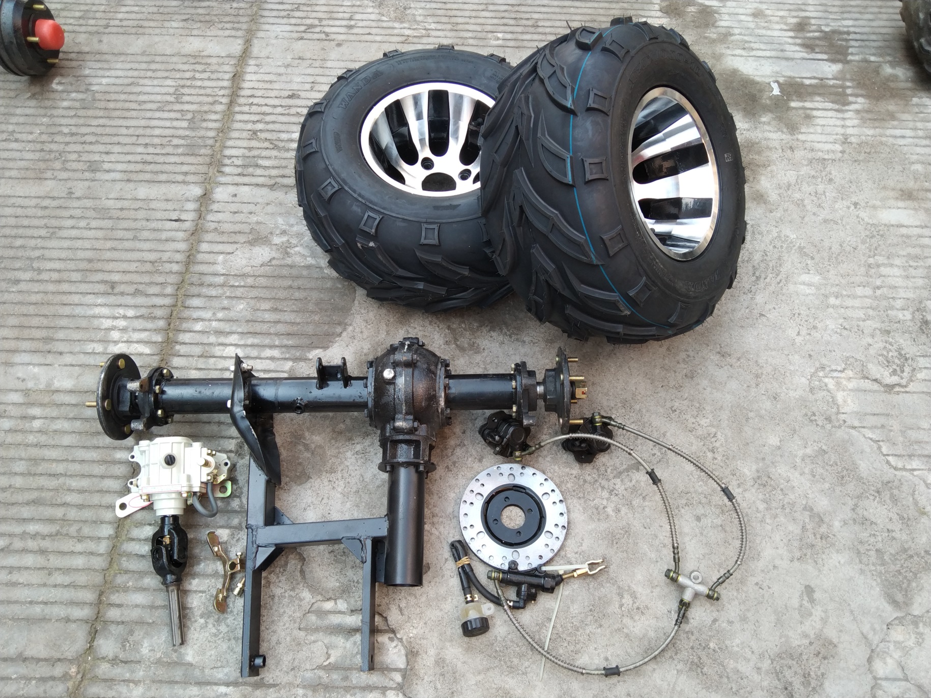 DIY两轮摩托车改装四轮三轮车配件卡丁车沙滩车碟刹轴传动后桥