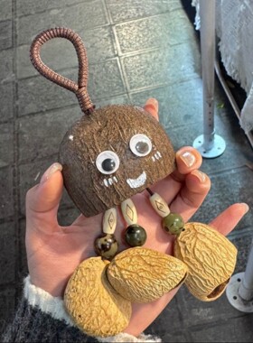 云南果壳椰壳脑子进水风铃天然自
