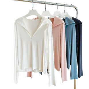 亲肤休闲高弹长袖 桑蚕丝冰皮微修身 连帽上衣 太舒服了 穿上就破防