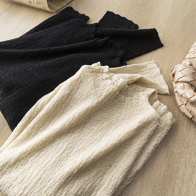 浮雕肌理感提花针织打底衫