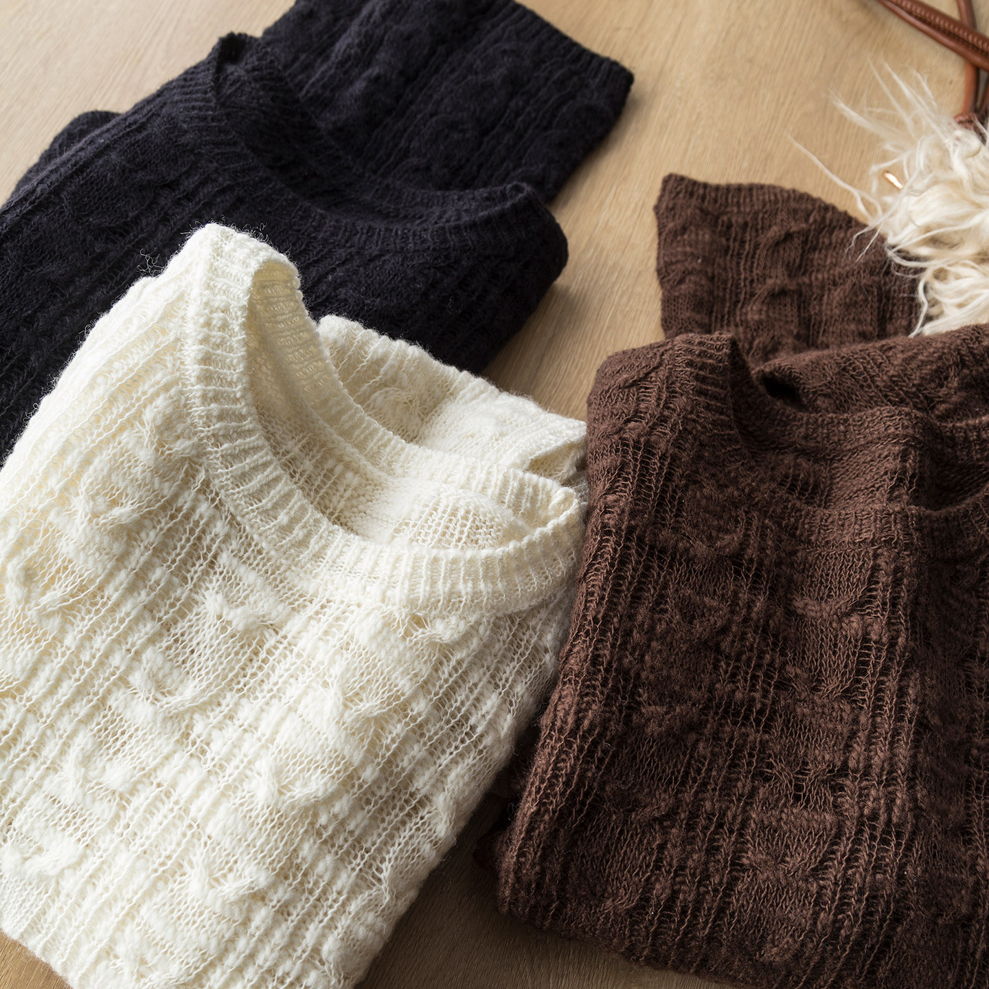 洋气时尚圆领长袖100%羊毛云朵豆豆纱麻花简约百搭短款针织衫上衣