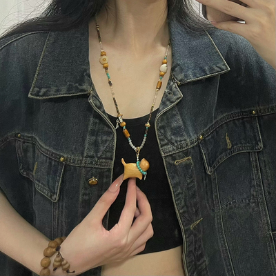 原创设计手工雕刻崖柏小木猫吊坠复古菩提猫爪不规则木质串珠项链