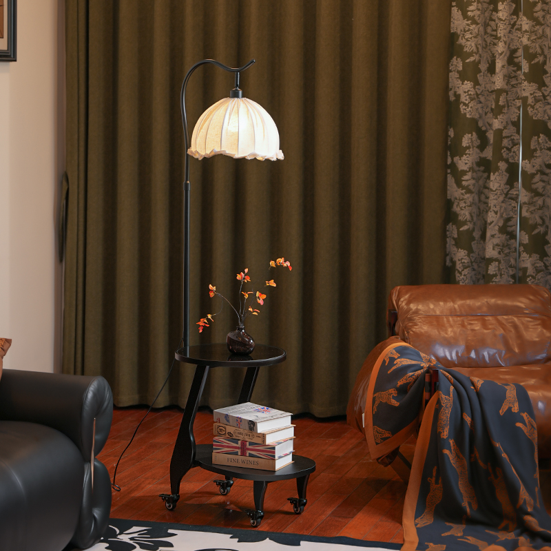 带轮子置物一体多功能落地灯