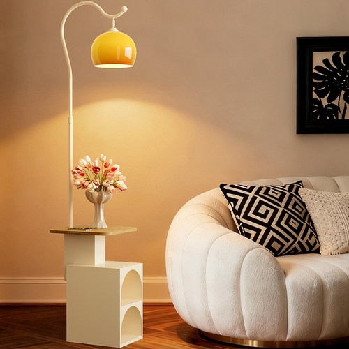 轻奢创意落地灯黄色金属