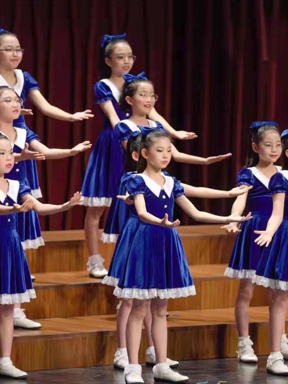 六一儿童合唱演出服蓝色中小学生合唱团男女童诗歌朗诵比赛表演服