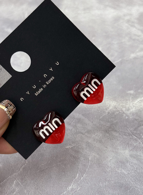 红色爱心字母耳钉女小众设计感纯银针时尚精致耳环高级感气质耳饰