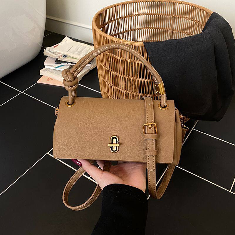 26年新款高级复古时尚百搭斜挎包小众大容量上班通勤质感单肩包