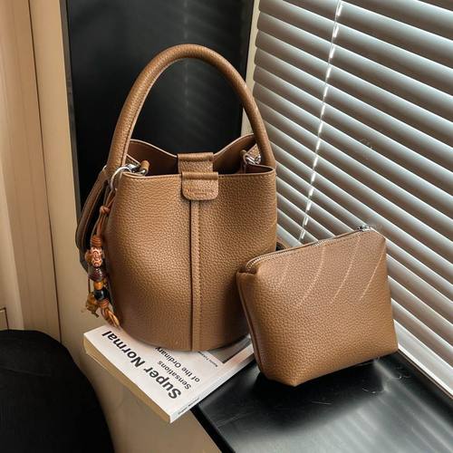 新款小众时尚设计百搭2025高级秋冬复古手提包包洋气轻奢款