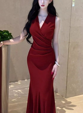 红色套装v领连衣裙纯欲针织性感鱼尾连衣裙订婚礼服女 致命牛血红