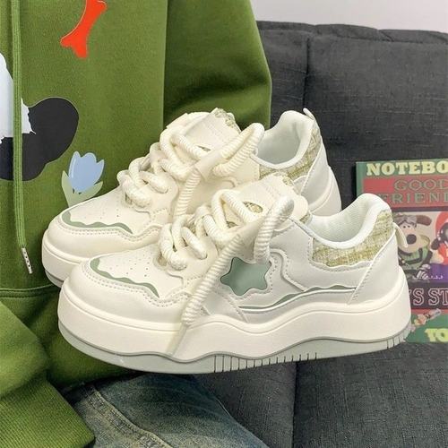 星星小白鞋女秋季新款厚底学生板鞋子女港风复古ins运动休闲鞋女