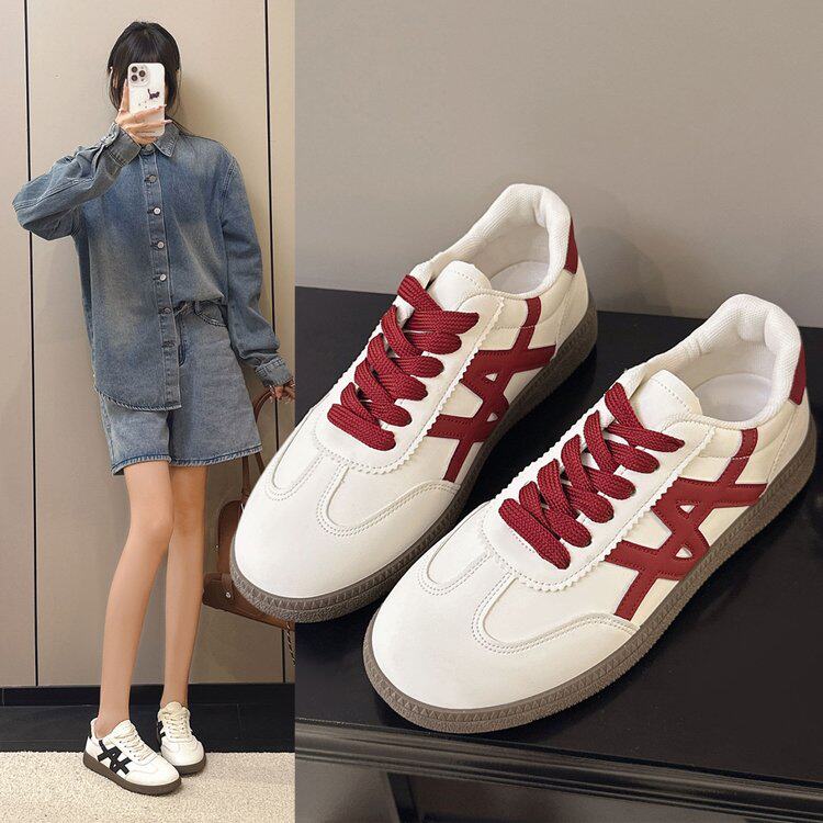 小白鞋女款2026年春季新款百搭平底学生休闲板鞋子舒适运动德训鞋