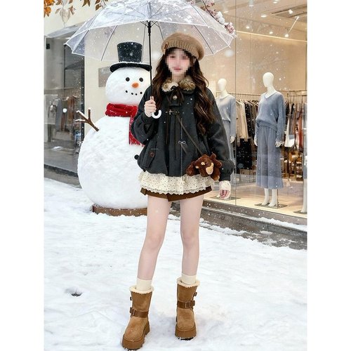 纯色棉服外套+花边波点上衣