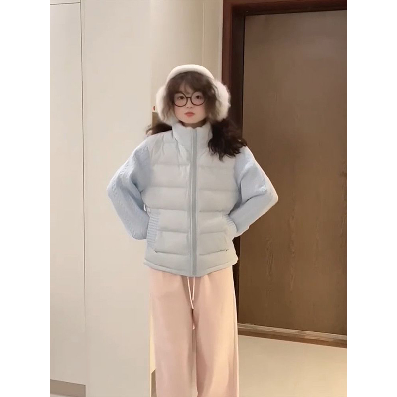 蓝色拼接针织棉服外套