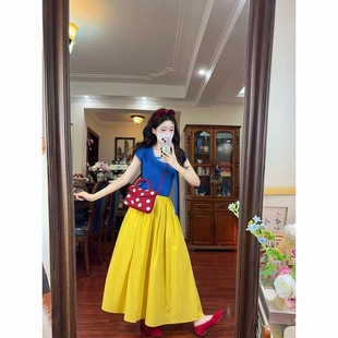 法式复古绝美多巴胺显白蓝色针织上衣搭配高腰黄色半身裙两件套装