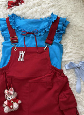 夏日一整套多巴胺甜美可爱红色背带短裤搭配蝴蝶结上衣两件套穿搭