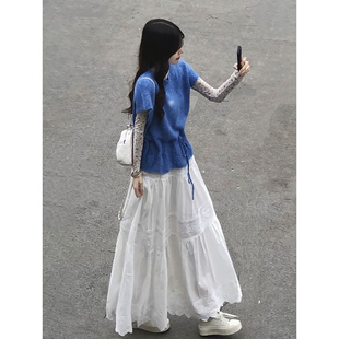 白色半身裙三件套装 碎花打底衫 温柔慵懒风蓝色针织马甲 早春新款