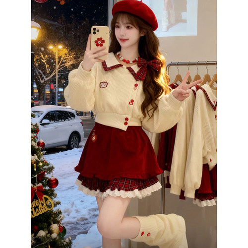 套头短款上衣+红色半身裙