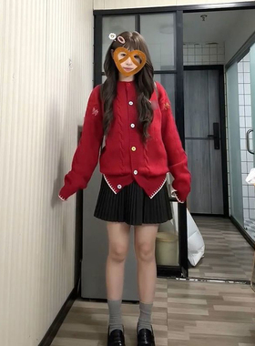 2025圣诞红色绞花毛衣开衫女新年明艳红色圆领单排扣针织上衣外套