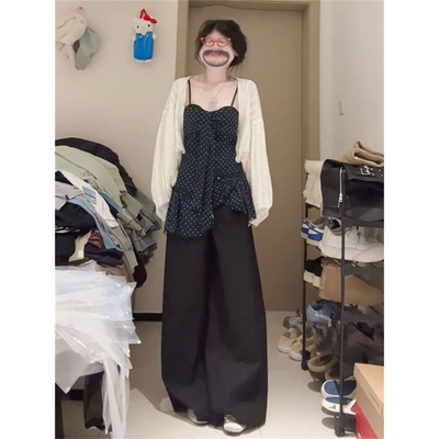 波点不规则吊带+针织开衫