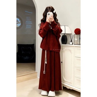 搭配红色半身长裙两件套装 法式 甜美圣诞节新年蝴蝶连帽针织毛衣衫