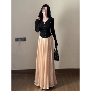 显瘦针织上衣搭配高腰半身裙两件套装 法式 温柔气质高级感黑色修身